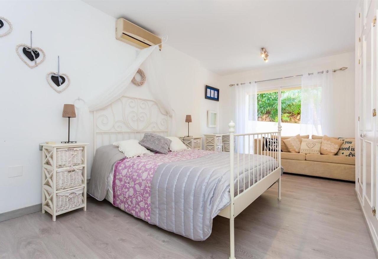 Villa Los Limoneros - East Marbella Villa